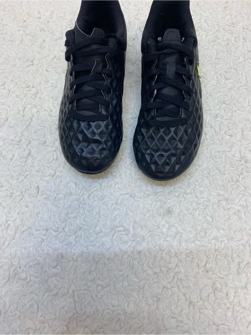 Nike Legend Tiempo 8 Club FG/MG Black Soccer Cleats boys Size 13C